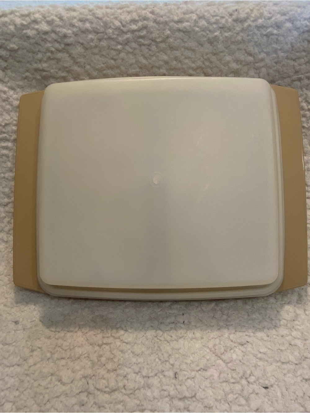 Tupperware 723-3 Devil Egg Holder Carrier 4-Pc Almond w/ Lid 1970's Vintage
